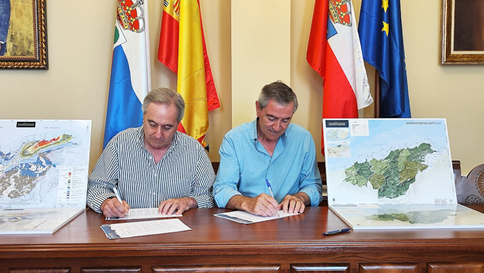 Suances y la Asociación Costa Quebrada firman el convenio de colaboración