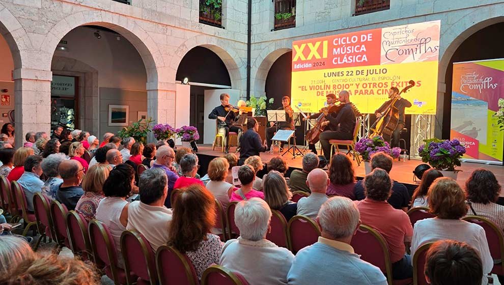 Una instantánea del concierto 'El violín rojo' celebrado en el Centro Cultural El Espolón