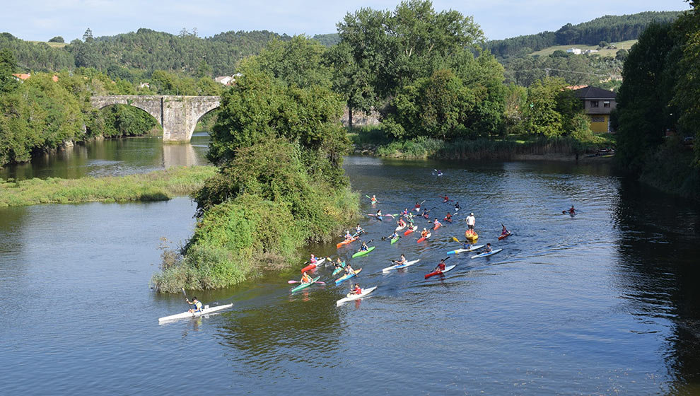 Regata de piragüismo