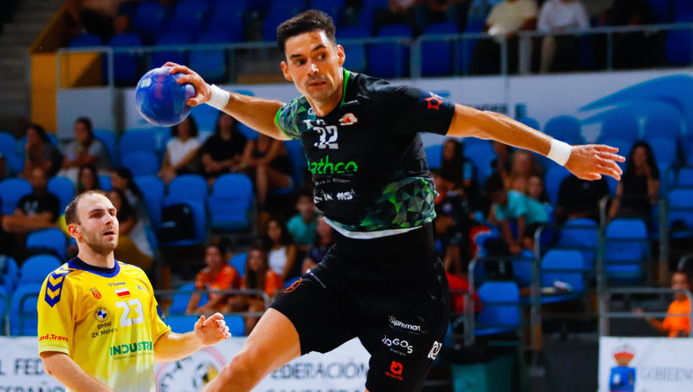 Ángel Fernández, durante un partido | Foto: Diego Gómez