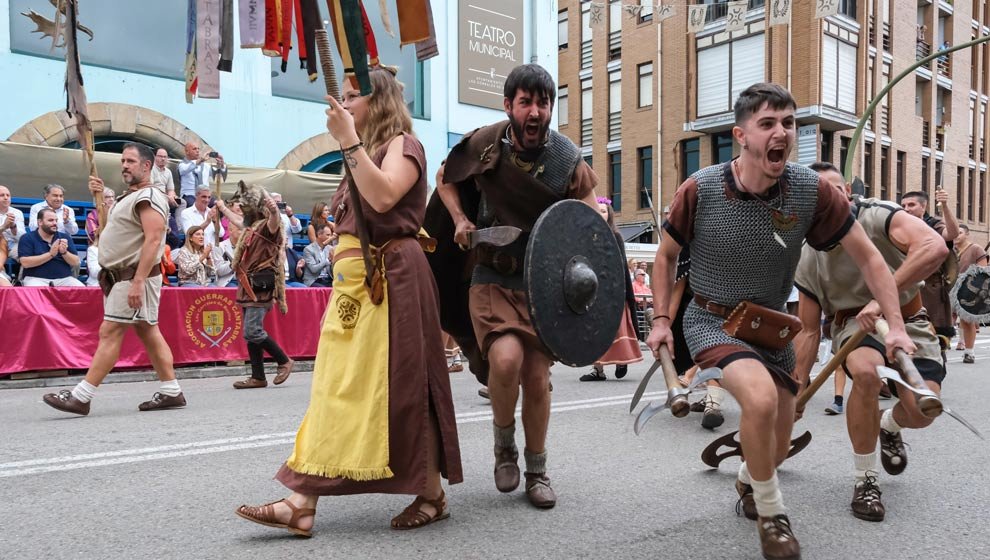 El Gran Desfile de las tribus cántabras y las legiones romanas en Los Corrales