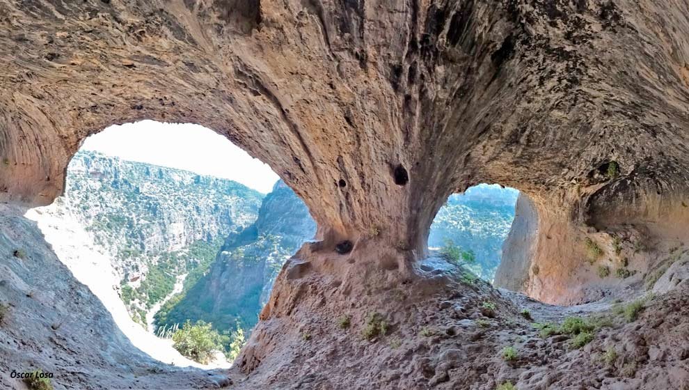 Probable cueva de un anacoreta en Adamkalayar