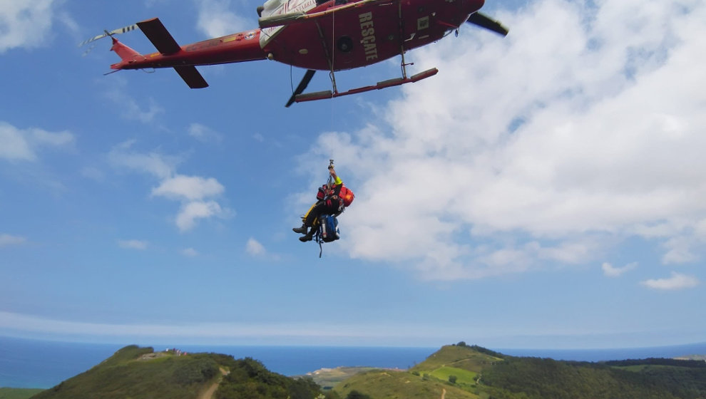  Evacuado en helicóptero un senderista de 82 años con un traumatismo craneoencefálico severo