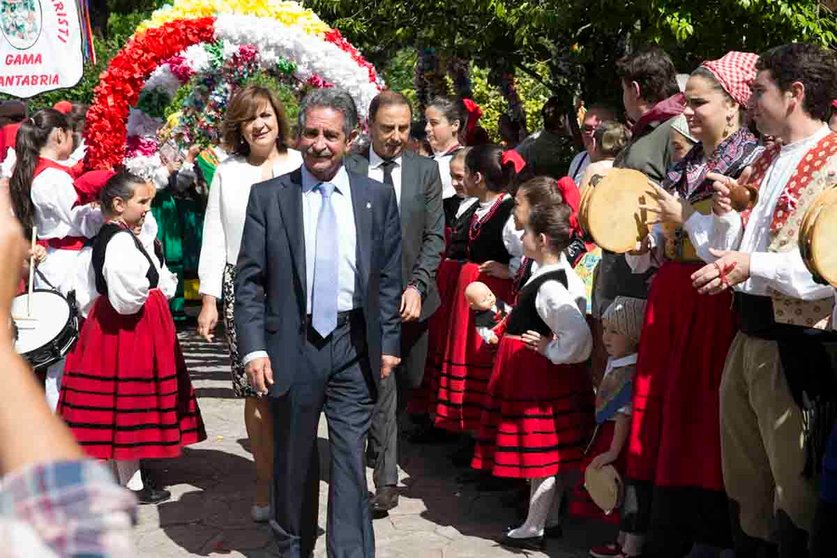 El presidente regional, Miguel Ángel Revilla, durante el Día de Cantabria