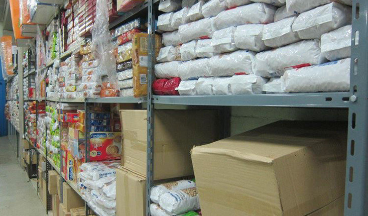 Unas 16 toneladas de productos no perecederos serán repartidas entre varias familias de Camargo