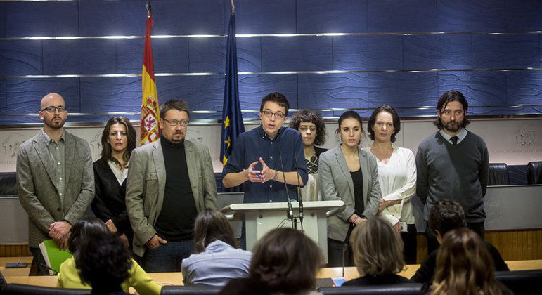 Podemos ha asegurado que el pacto de PSOE y C&#39;s impide una negociación con los socialistas