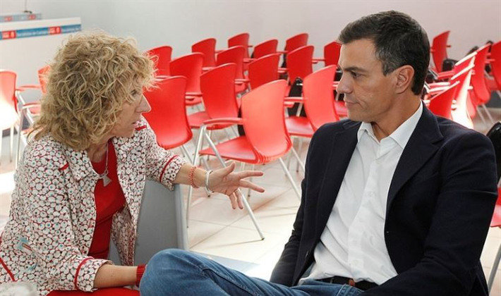 La secretaria general del PSOE, Eva Díaz Tezanos, y el líder de los socialistas, Pedro Sánchez
