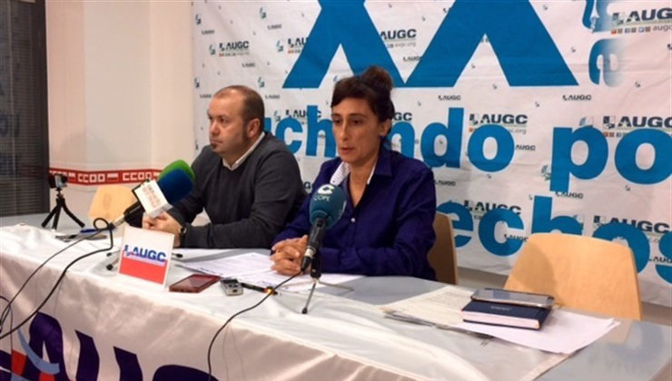 La vocal denunciante, Pilar Villacorta, y el secretario general de la AUGC de Cantabria, Alberto García