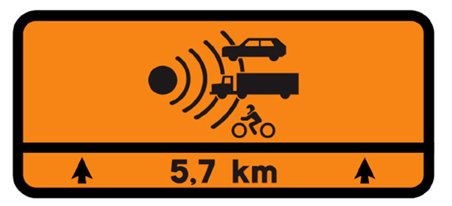 Nueva señalización de la DGT para avisar de tramos peligrosos en la carretera