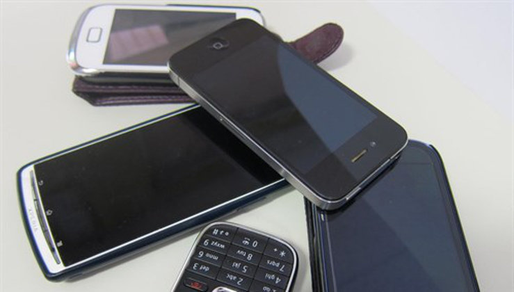 Las falsificaciones de los &#39;smartphones&#39; en España representan un 10% de las ventas