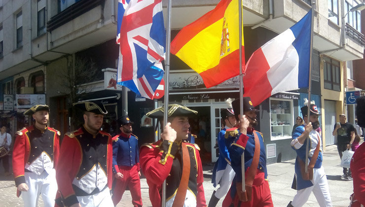 Un momento del desfile de la capitulación francesa en Santoña. Foto: Turismo de Santoña