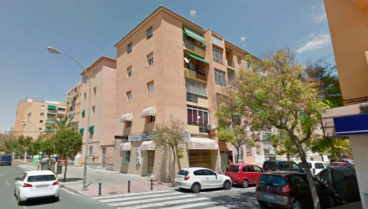 Bloque de viviendas en la calle Maestro Alonso de Alicante