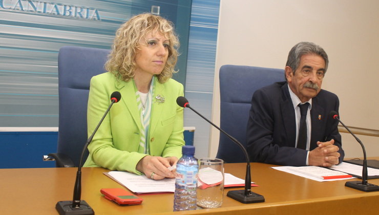 La vicepresidenta del Gobierno, Eva Díaz Tezanos, y el presidente autonómico, Miguel Ángel Revilla