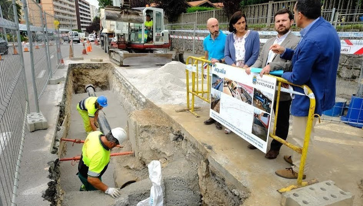 La alcaldesa de Santander, Gema Igual, visita las obras en General Dávila