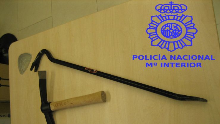 Material utilizado por los presuntos autores de robos en Santander