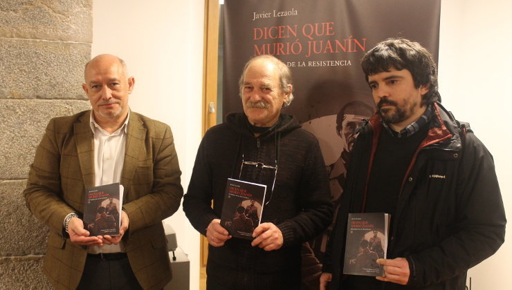 Luis Barquin, Isidro Ciciero y Javier Lezaola, durante la presentación de &#39;Dicen que murió Juanin&#39;. Foto: edc
