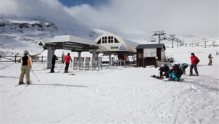 Se han registrado atascos de hasta 13 kilómetros para llegar a la estación de esquí de Alto Campoo