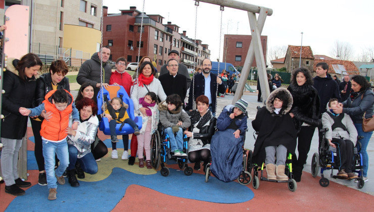 Inauguración parque infantil Sierrapando