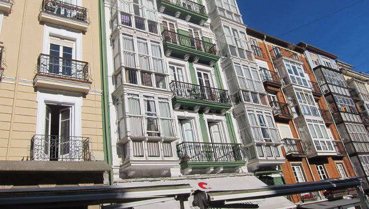 Comprar una vivienda en Cantabria requiere 6,9 años de sueldo íntegro