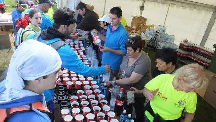 Los 10.000 del Soplao repartirá bebidas y alimentos entre los participantes durante las pruebas