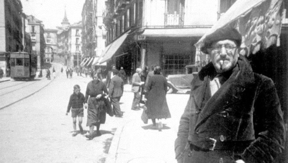 León Felipe en el Madrid de la guerra civil. Fotografía: Archivo Saiz Viadero