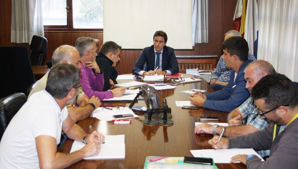Reunión del PSOE de Santander con el comité de empresa del SMTU