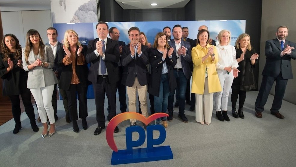 28A.- Buruaga avisa de que el PRC es "la marca blanca" de Pedro Sánchez

Candidatos PP cántabro a Congreso y Senado

  (Foto de ARCHIVO)

23/03/2019