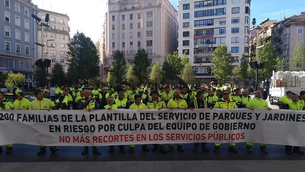 Concentración de trabajadores de Parques y Jardines de Santander