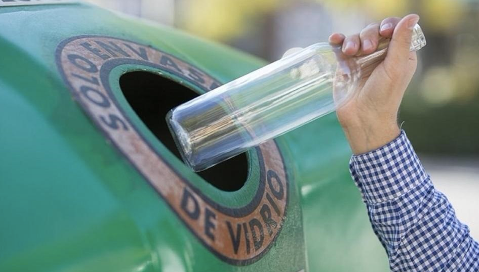 Camargo promueve el reciclado de vidrio