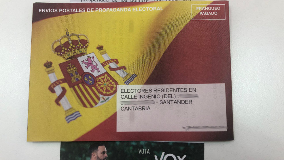 Propaganda de Vox enviada por buzoneo en Santander | Foto: edc