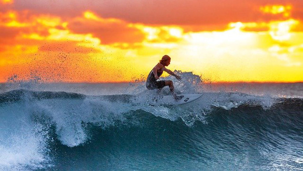 El surf es uno de los deportes más completos del momento