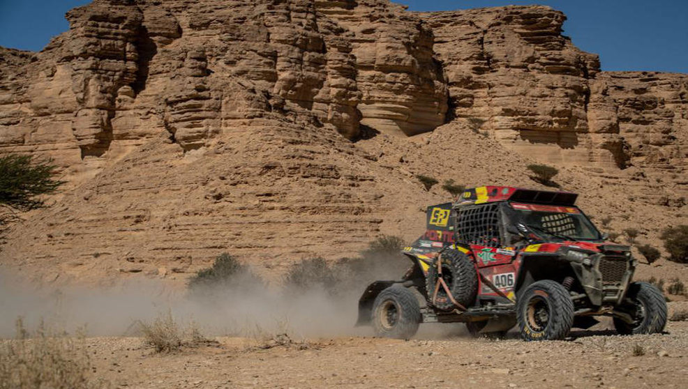 José Luis Peña ha recortado dos posiciones en el Rally Dakar 2020