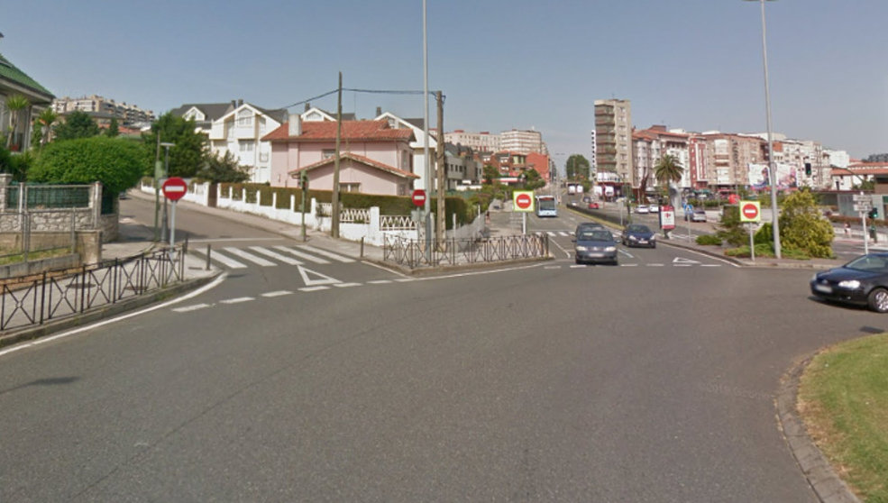 Rotonda de la Avenida de Valdecilla confluencia con calle Rosa | Foto: Google Maps