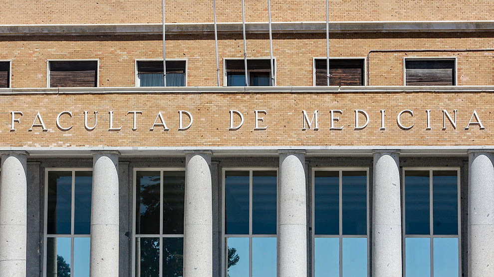 Fachada de la Facultad de Medicina de la  Universidad Complutense de Madrid -UCM-.

09 agosto 2019, educación pública
  (Foto de ARCHIVO)

9/8/2019