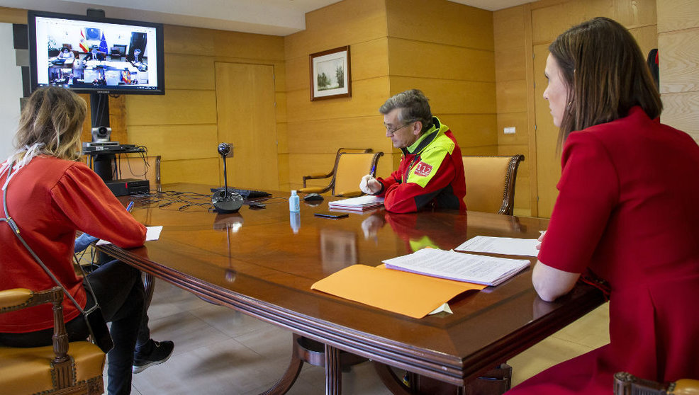 La consejera Paula Fernández en videocoferencia con ministro del Interior