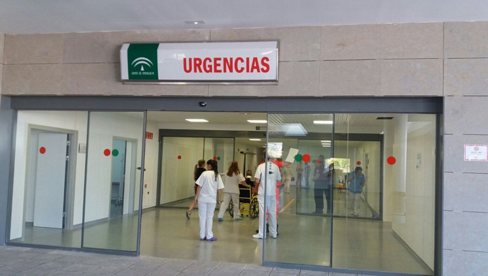 Entrada de Urgencias del Hospital de La Línea