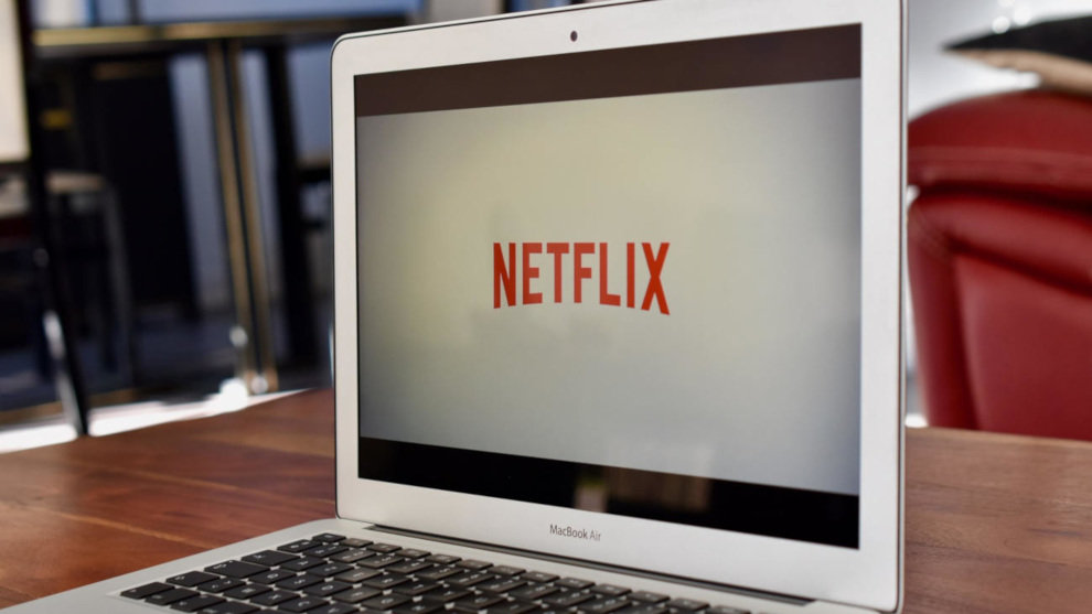 Ordenador con Netflix | Foto: Facua