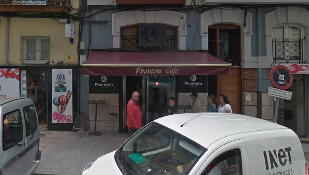 Phantom Café ha cerrado temporalmente por haber estado en contacto con un positivo de COVID-19 | Foto: Google Maps