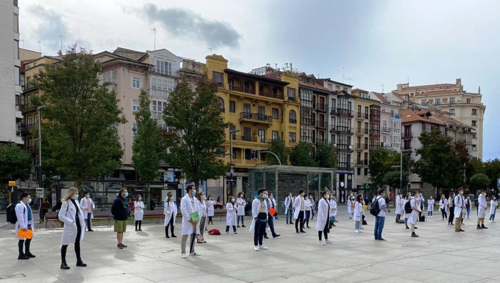 Protesta de médicos residentes de Cantabria