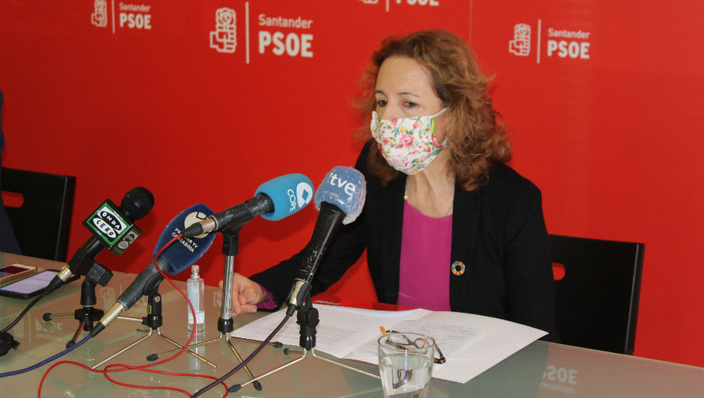 La secretaria de Política Institucional del PSOE de Cantabria y senadora, Isabel Fernández