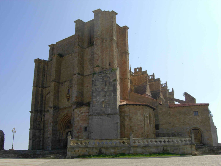 Iglesia de Santa María (Castro Urdiales) | Foto Wikipedia