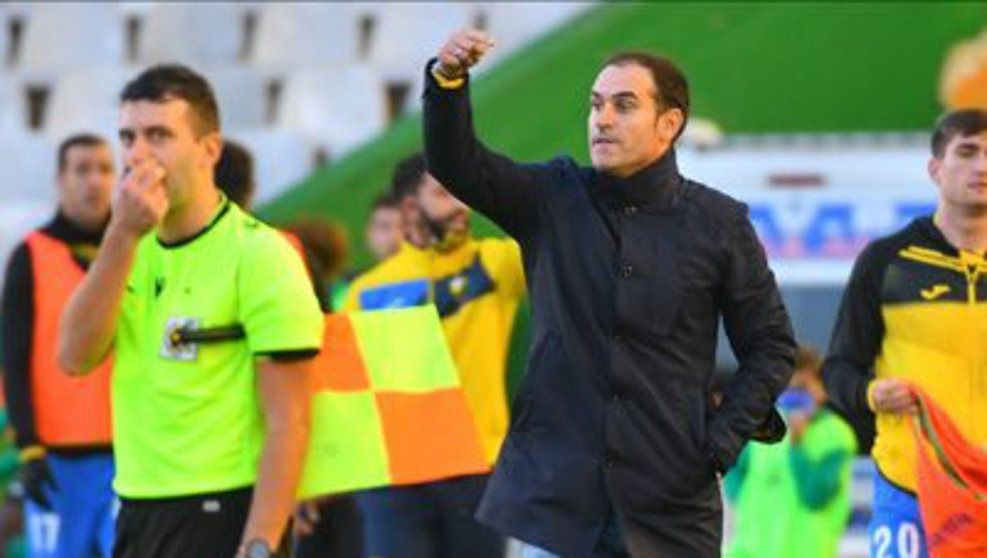 Ezequiel Loza deja de ser entrenador del Portugalete