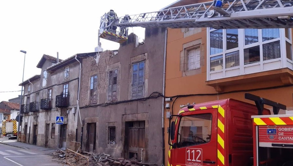 Efectivos de bomberos del Gobierno de Cantabria