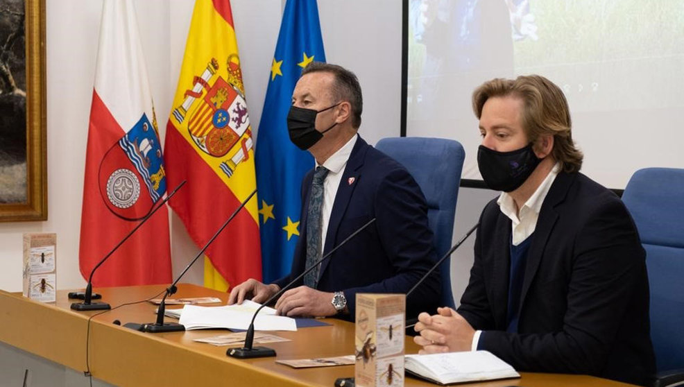Cantabria ofrece a los ayuntamientos ayudas  para luchar contra la avispa asiática