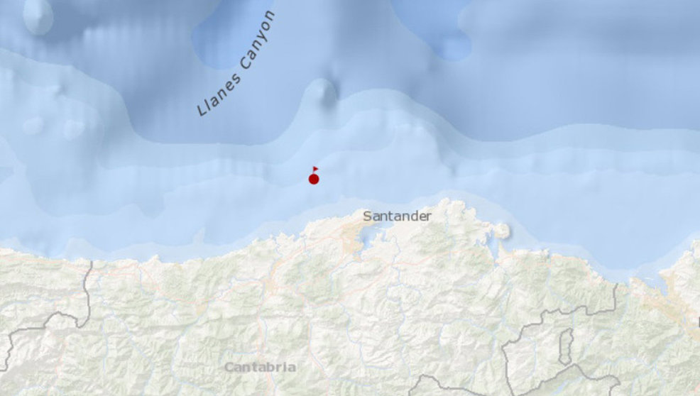 Lugar del suceso del pesquero santoñés 'Maremi', volcado y hundido en Cabo Mayor (Santander)