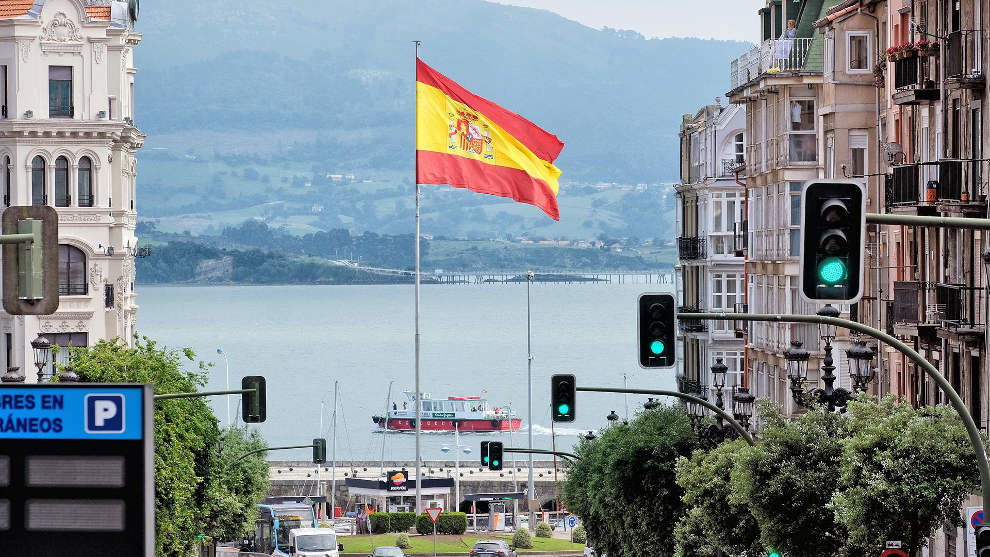 Bandera de España en Puertochico