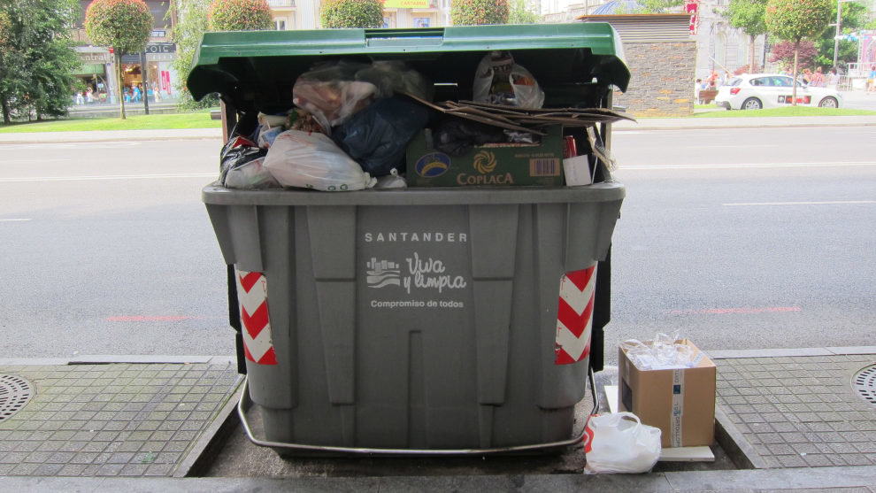 Contenedor de basura en Santander