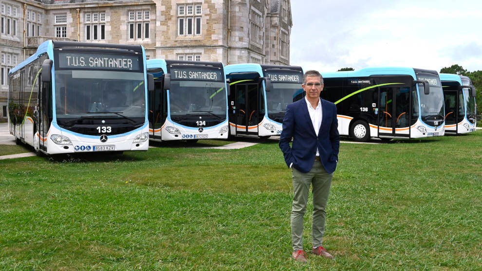 César Díaz con autobuses híbridos para el TUS
