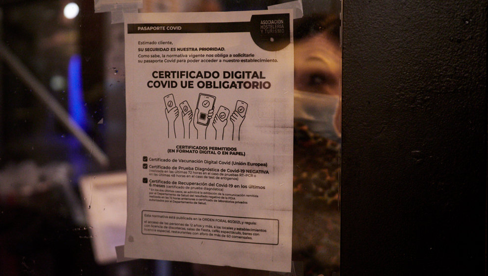 Un local hostelero pide el certificado Covid a su entrada