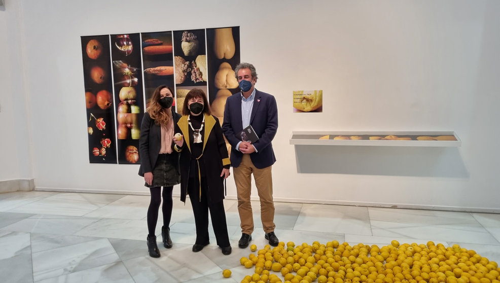 Inauguración de la exposición 'Piel y pulpa' de Marisa González